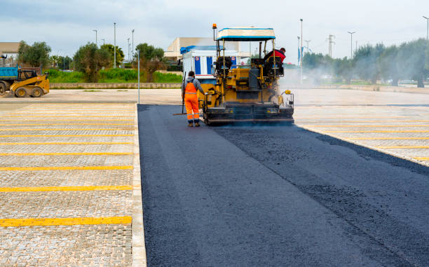 Best Driveway Pressure Washing  in Sawmills, NC